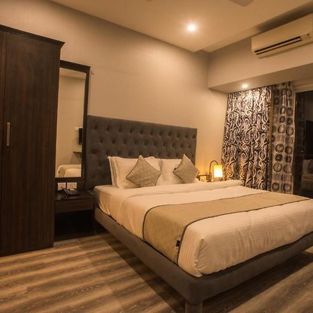 Encore Suites Goa Panaji Exterior photo