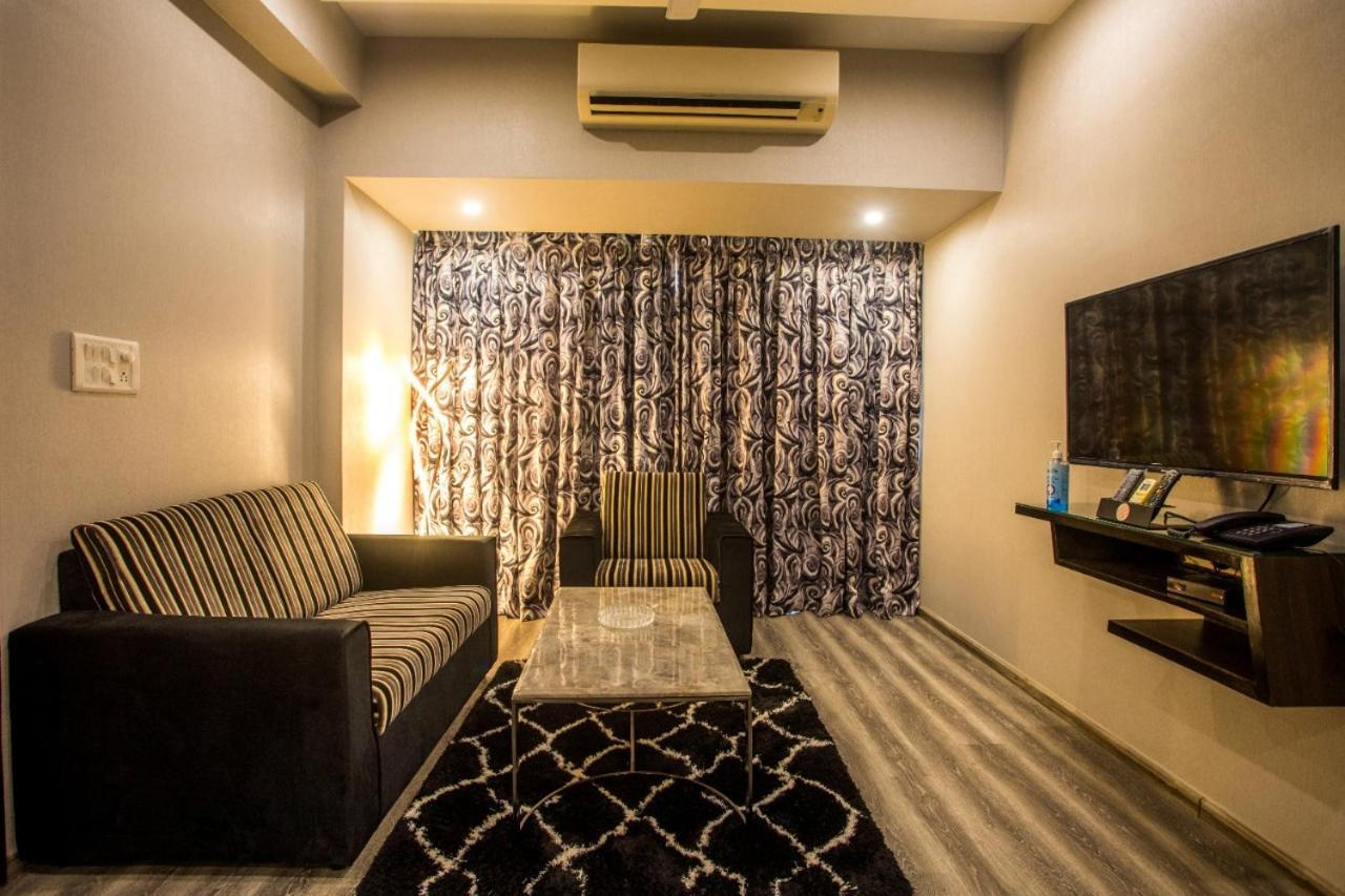 Encore Suites Goa Panaji Exterior photo